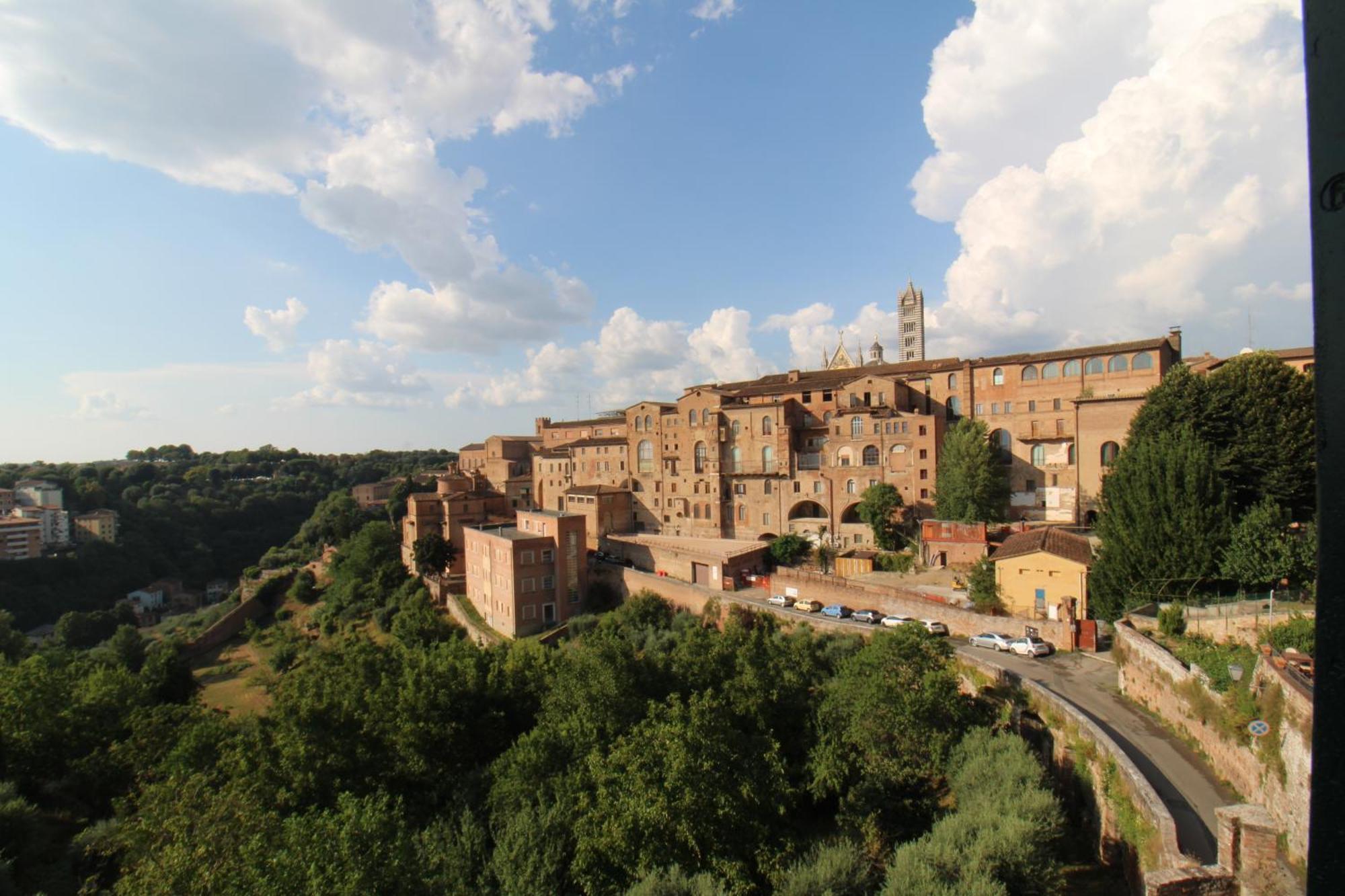 The View Apartment Siena Exterior foto
